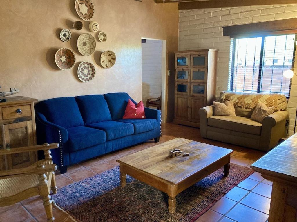 Casa Azul - Cute Centrally Located Adobe With Large Fenced Outdoor Living For Pets And Adults, Non-Smoking Tucson Exteriör bild