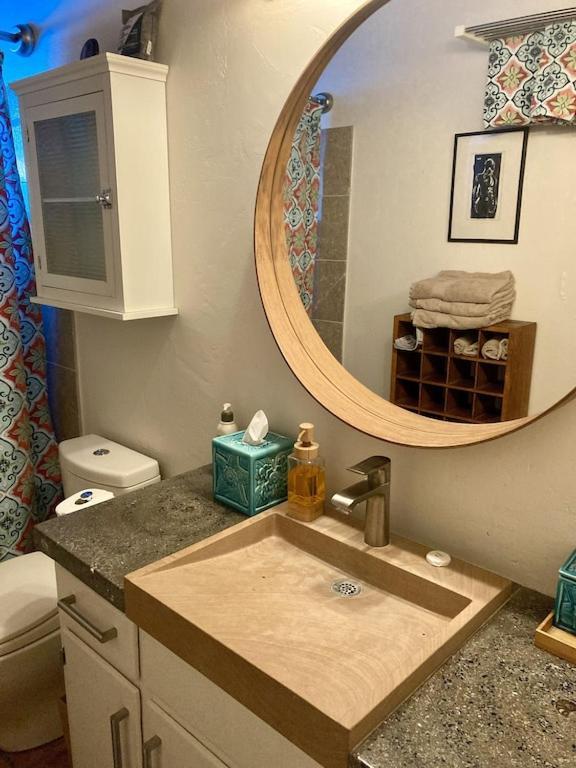 Casa Azul - Cute Centrally Located Adobe With Large Fenced Outdoor Living For Pets And Adults, Non-Smoking Tucson Exteriör bild